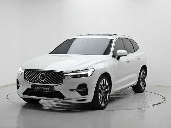 Volvo XC60 Ultra, T8 AWD 플러그-인 하이브리드, 전기/가솔린, 브라이트