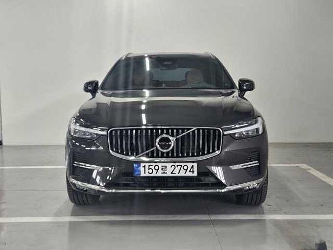 Volvo XC60 Ultimate, B5 AWD mild hybrid, 가솔린, Bright