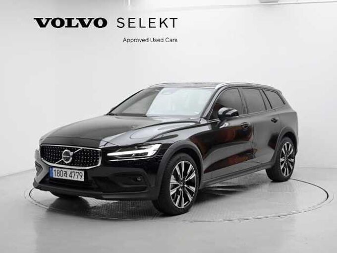 Volvo V60 Cross Country Ultimate, B5 AWD 마일드 하이브리드, 가솔린, 브라이트