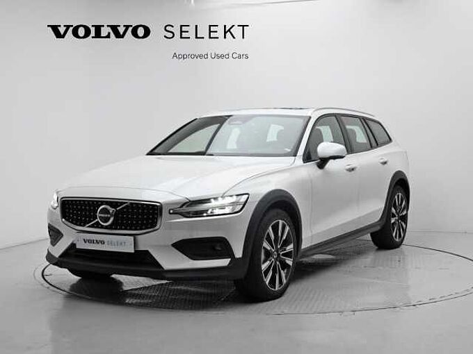 Volvo V60 Cross Country Ultimate, B5 AWD 마일드 하이브리드, 가솔린, 브라이트