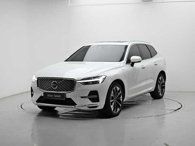 Volvo XC60 Ultra, T8 AWD 플러그-인 하이브리드, 전기/가솔린, 브라이트