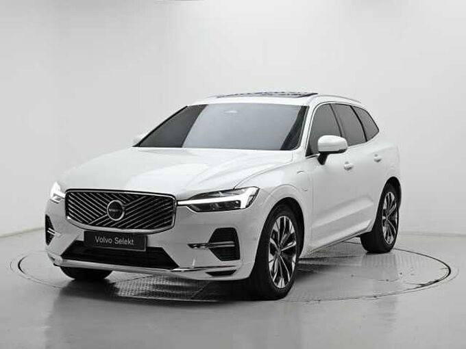 Volvo XC60 Ultra, T8 AWD 플러그-인 하이브리드, 전기/가솔린, 브라이트