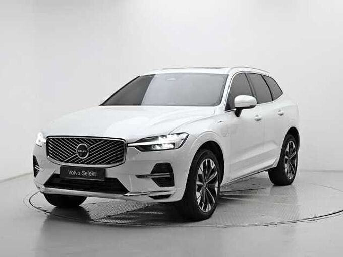 Volvo XC60 Ultra, T8 AWD 플러그-인 하이브리드, 전기/가솔린, 브라이트