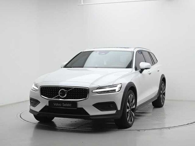 Volvo V60 Cross Country Ultra, B5 AWD 마일드 하이브리드, 가솔린, 브라이트