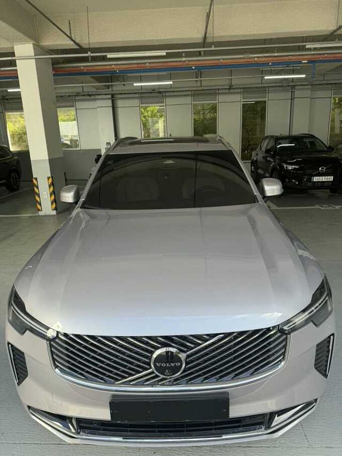 Volvo XC90 Ultra, T8 AWD 플러그-인 하이브리드, 전기/가솔린, 브라이트, 7 좌석