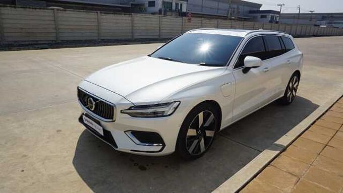 Volvo V60 Recharge Ultimate T8 plug in hybrid Bright (MY24) (462hp)