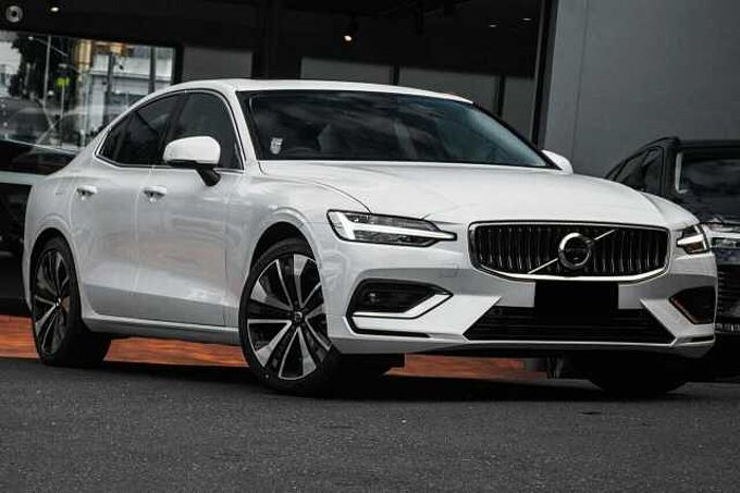 Volvo S60 S60 Ultimate, B5 AWD Mild hybrid, Petrol, Bright