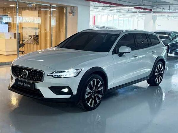 Volvo V60 Cross Country Ultra, B5 AWD 마일드 하이브리드