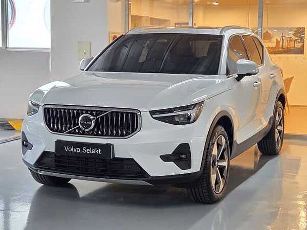 Volvo XC40 Ultra, B4 AWD 브라이트