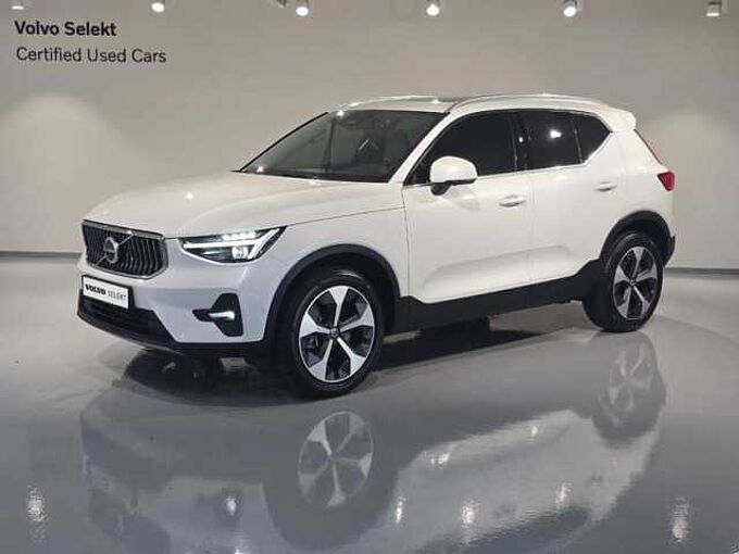 Volvo XC40 Ultra Bright B4 AWD