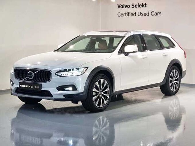 Volvo V90 Cross Country Ultra, 브라이트