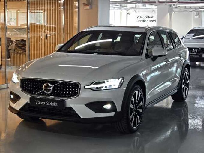 Volvo V60 Cross Country Ultra, B5 AWD 가솔린