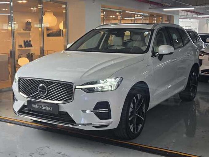 Volvo XC60 Ultra, T8 AWD 플러그-인 하이브리드