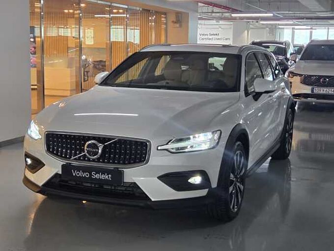 Volvo V60 Cross Country Ultra, B5 AWD 가솔린