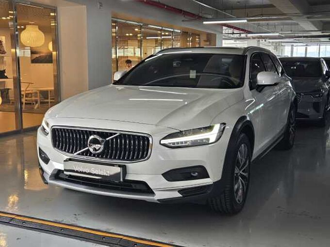 Volvo V90 Cross Country Ultra, B5 AWD 가솔린