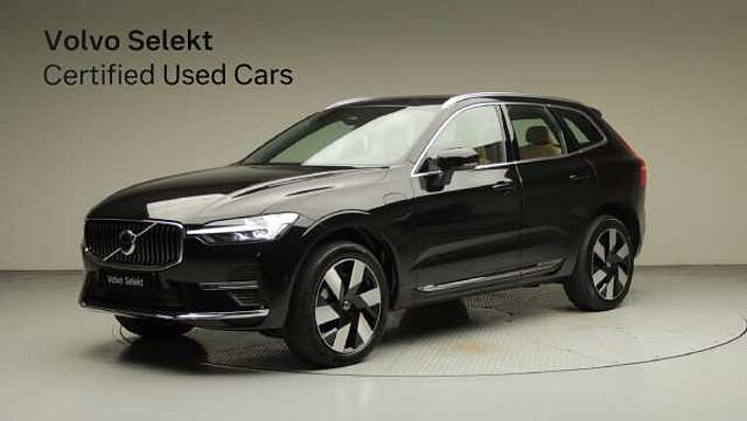 Volvo XC60 Ultra, T8 AWD 플러그-인 하이브리드, 전기/가솔린, 브라이트