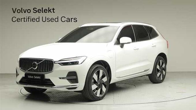 Volvo XC60 Ultra, T8 AWD 플러그-인 하이브리드, 전기/가솔린, 브라이트