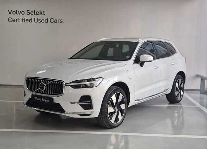 Volvo XC60 Ultra, T8 AWD 플러그-인 하이브리드, 전기/가솔린, 브라이트