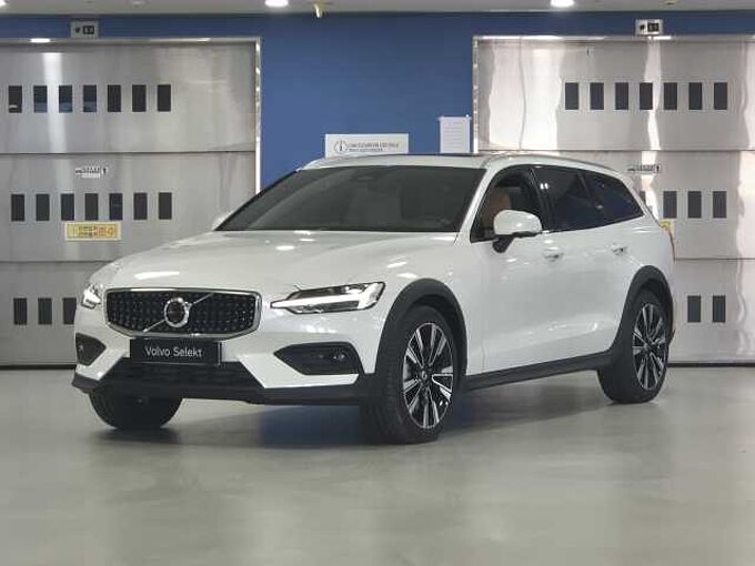 Volvo V60 Cross Country Ultra, B5 AWD 마일드 하이브리드, 가솔린, 브라이트
