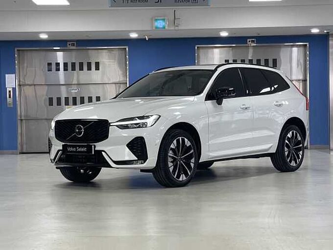 Volvo XC60 Ultra, B5 AWD 마일드 하이브리드, 가솔린, 다크