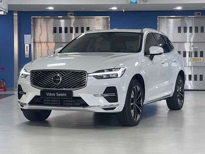 Volvo XC60 Ultra, T8 AWD 플러그-인 하이브리드, 전기/가솔린, 브라이트