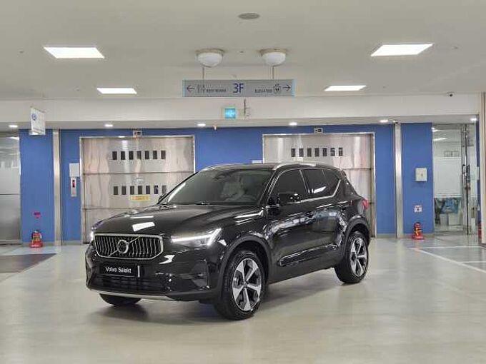 Volvo XC40 Ultra, B4 AWD 마일드 하이브리드, 가솔린, 브라이트