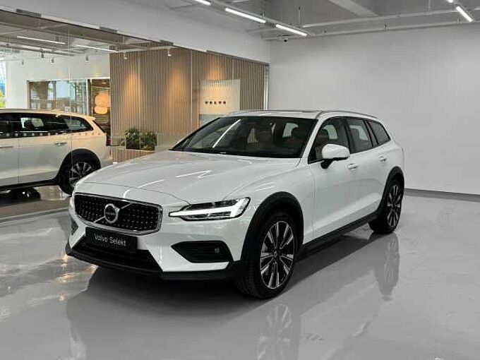 Volvo V60 Cross Country Ultra, B5 AWD 마일드 하이브리드, 가솔린, 브라이트