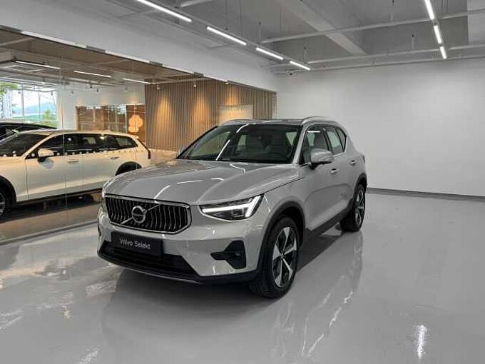 Volvo XC40 Ultra, B4 AWD 마일드 하이브리드, 가솔린, 브라이트