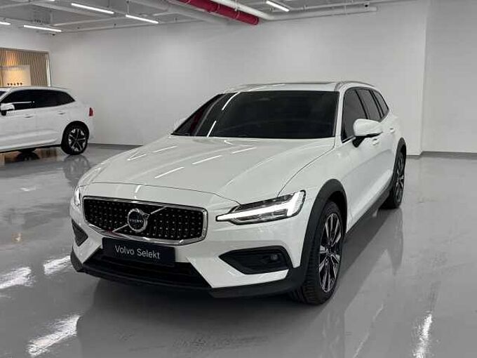 Volvo V60 Cross Country Ultra, B5 AWD 마일드 하이브리드, 가솔린, 브라이트