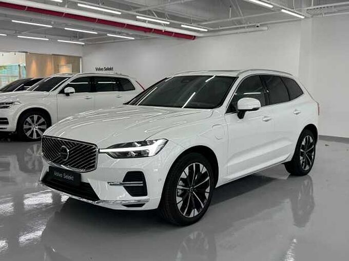 Volvo XC60 Ultra, T8 AWD 플러그-인 하이브리드, 전기/가솔린, 브라이트
