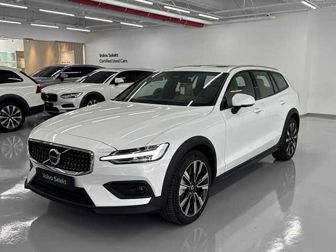 Volvo V60 Cross Country Ultra, B5 AWD 마일드 하이브리드, 가솔린, 브라이트