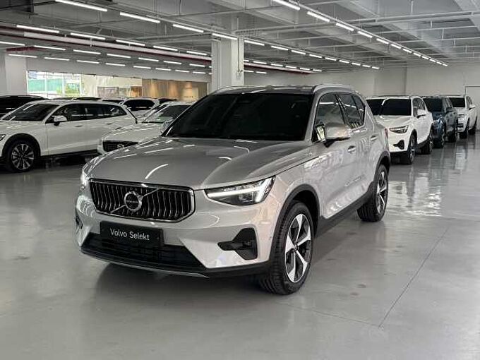 Volvo XC40 Ultra, B4 AWD 마일드 하이브리드, 가솔린, 브라이트