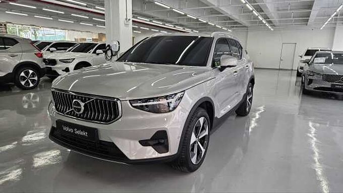 Volvo XC40 Ultra, B4 AWD 마일드 하이브리드, 가솔린, 브라이트