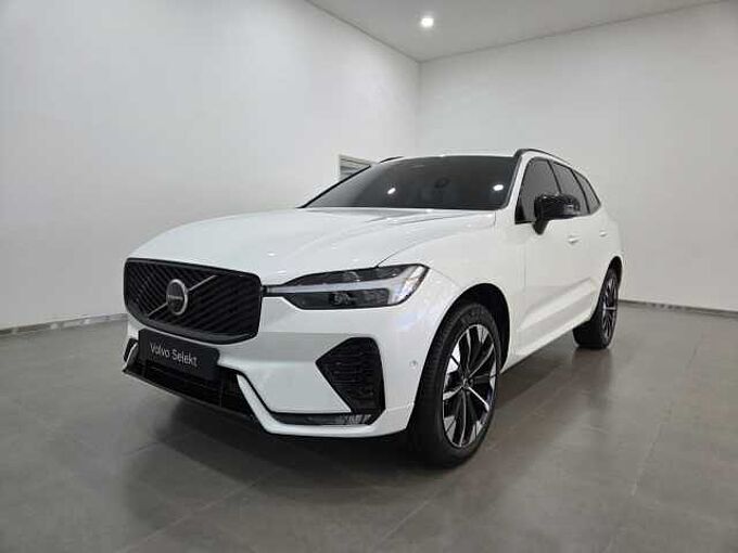 Volvo XC60 Ultra, B5 AWD 마일드 하이브리드, 가솔린, 다크