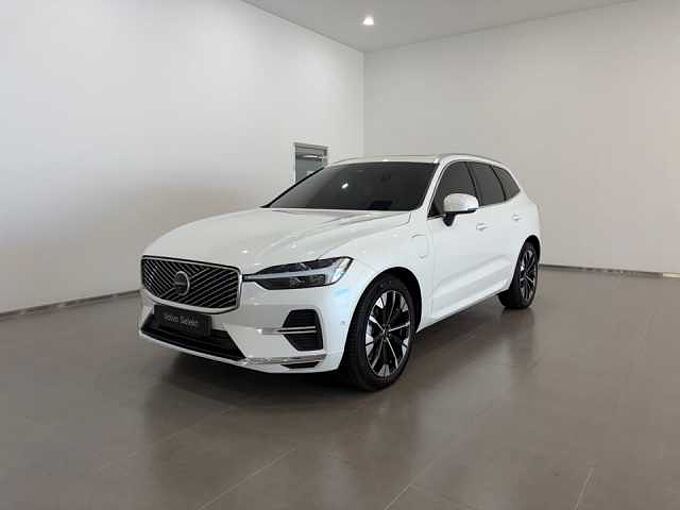 Volvo XC60 Ultra, T8 AWD 플러그-인 하이브리드, 전기/가솔린, 브라이트